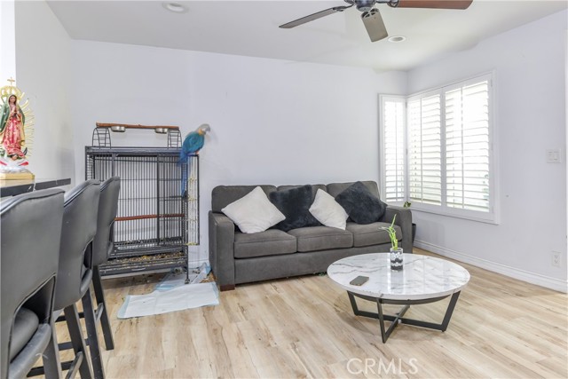 Detail Gallery Image 8 of 36 For 18915 Cantara St, Reseda,  CA 91335 - 3 Beds | 2 Baths