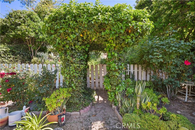 Detail Gallery Image 40 of 58 For 19455 Eagle Ridge Ln, Porter Ranch,  CA 91326 - 2 Beds | 3 Baths