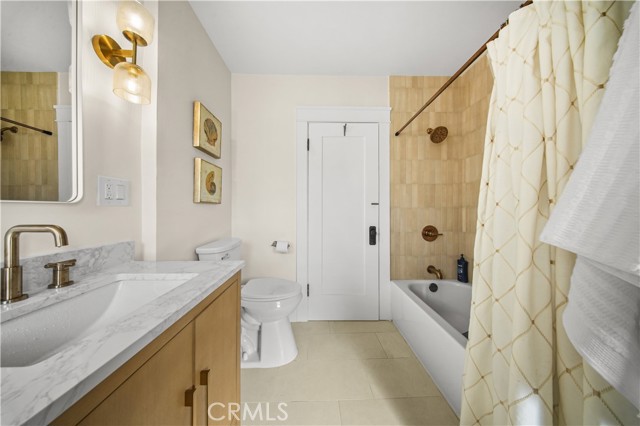 Detail Gallery Image 17 of 35 For 4049 E 15th, Long Beach,  CA 90804 - 3 Beds | 2 Baths