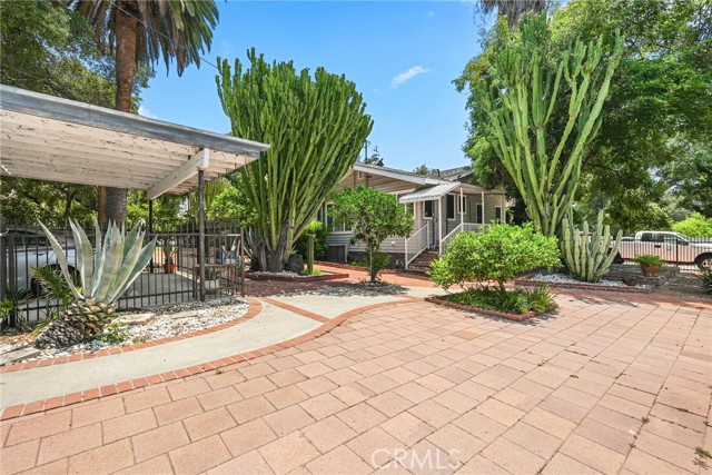 3087 Casitas Avenue, Altadena CA: https://media.crmls.org/medias/7cc06ffc-d1f6-4f45-8d2d-d2468862963d.jpg