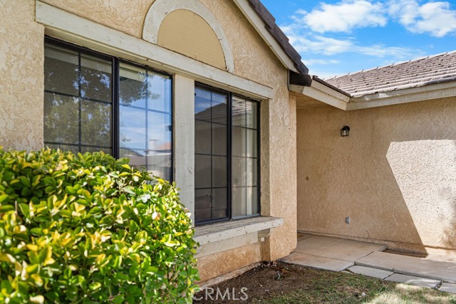 Detail Gallery Image 5 of 58 For 13621 Sandstone Dr, Victorville,  CA 92392 - 3 Beds | 2 Baths