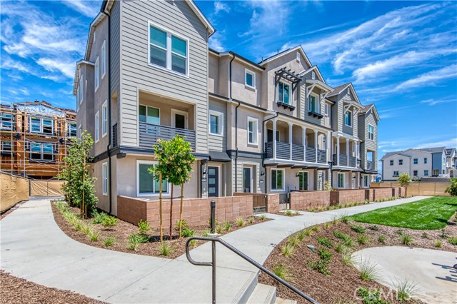 Detail Gallery Image 2 of 32 For 27038 via Caminata, San Juan Capistrano,  CA 92675 - 4 Beds | 3/1 Baths