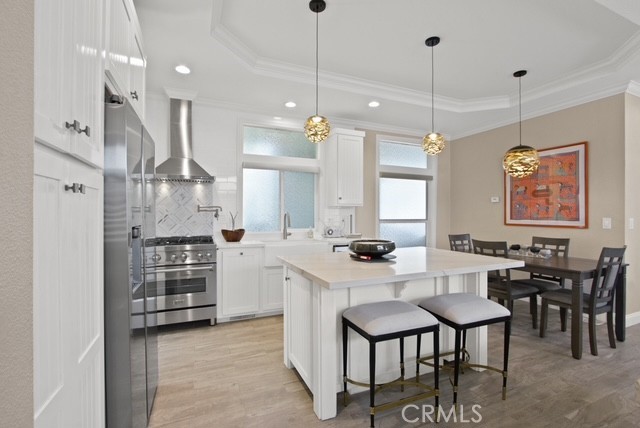 Detail Gallery Image 8 of 39 For 237 Plymouth Ave, Newport Beach,  CA 92660 - 3 Beds | 2 Baths