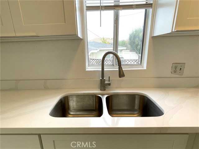 2427 256th Street, Lomita CA: https://media.crmls.org/medias/7cc19ce2-d84f-4647-8a43-0c3607ef839a.jpg