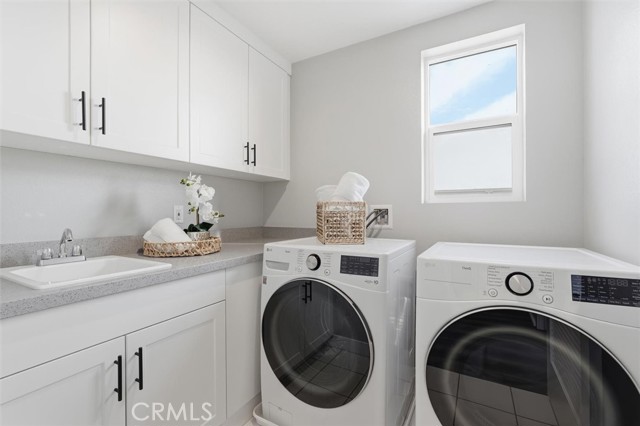 Detail Gallery Image 52 of 59 For 2144 Swallowtail Walk, Gardena,  CA 90249 - 4 Beds | 2/2 Baths