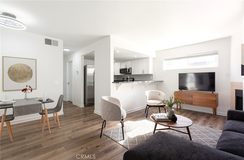 18209 Sierra Highway #30