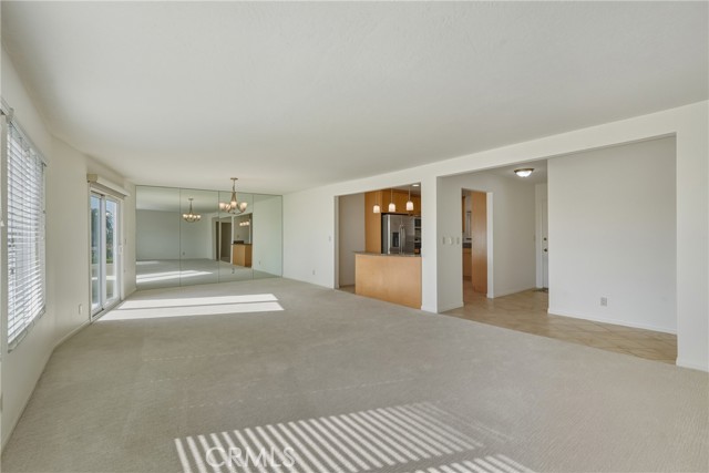 Detail Gallery Image 5 of 29 For 3737 E 2nd St #301,  Long Beach,  CA 90803 - 3 Beds | 2 Baths