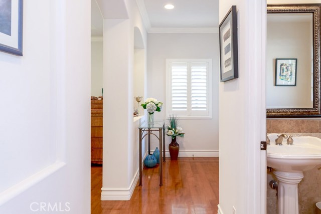 2010 Curtis Avenue, Redondo Beach, California 90278, 4 Bedrooms Bedrooms, ,2 BathroomsBathrooms,Residential,Sold,Curtis,SB18108494