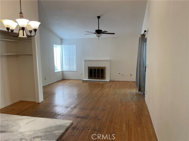 Detail Gallery Image 4 of 21 For 10104 Bedford Dr, Rancho Cucamonga,  CA 91730 - 3 Beds | 2 Baths