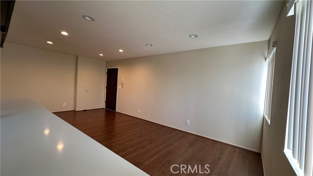 Detail Gallery Image 4 of 15 For 602 W California Ave, Glendale,  CA 91203 - 2 Beds | 2 Baths