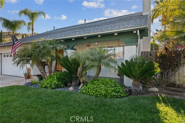 Detail Gallery Image 3 of 50 For 29290 Snapdragon Pl, Canyon Country,  CA 91387 - 4 Beds | 3 Baths