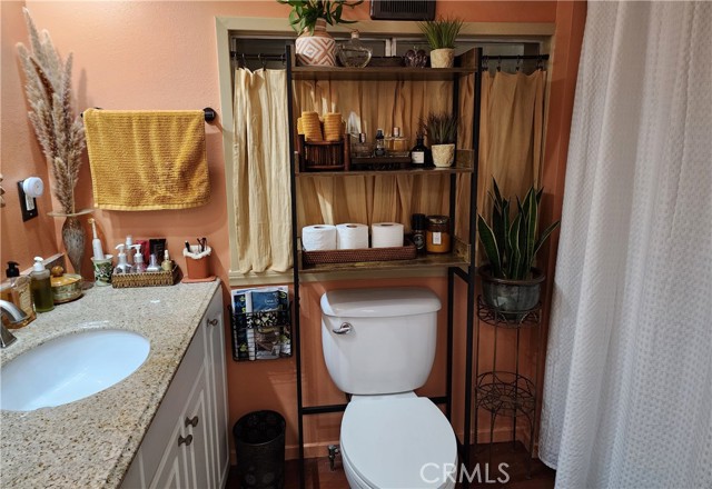 Detail Gallery Image 27 of 56 For 6220 E Sea Breeze Dr #77,  Long Beach,  CA 90803 - 2 Beds | 1 Baths