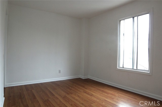 4055 Wall Street, Los Angeles CA: https://media.crmls.org/medias/7cc7d45e-4cea-468e-9ebc-52cde76713d4.jpg