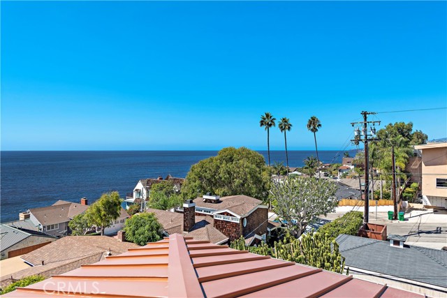 Detail Gallery Image 13 of 27 For 2037 S Coast Hwy #11,  Laguna Beach,  CA 92651 - 2 Beds | 1 Baths