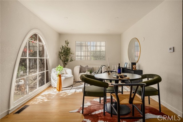 Front Image Thumbnail for CRWS26030758