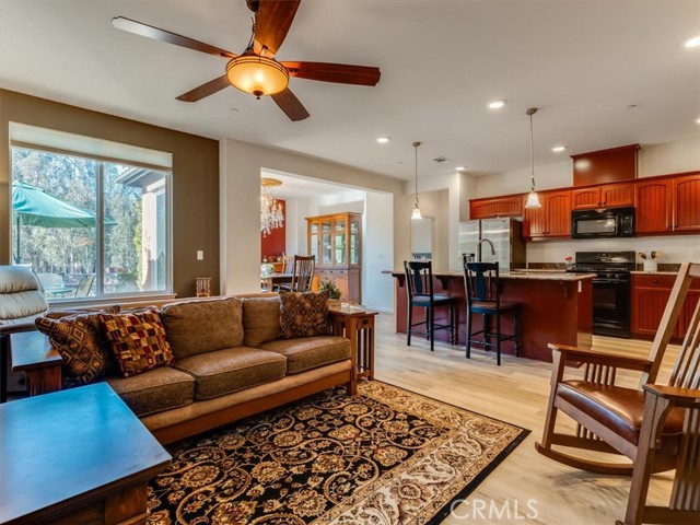 Detail Gallery Image 4 of 43 For 1024 Maggie Ln, Nipomo,  CA 93444 - 3 Beds | 2 Baths