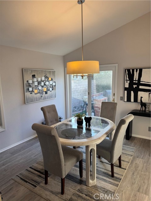 3067 Lamplighter Street, Simi Valley CA: https://media.crmls.org/medias/7cc8da47-53f4-4b01-84b0-0b5ec3e631b2.jpg