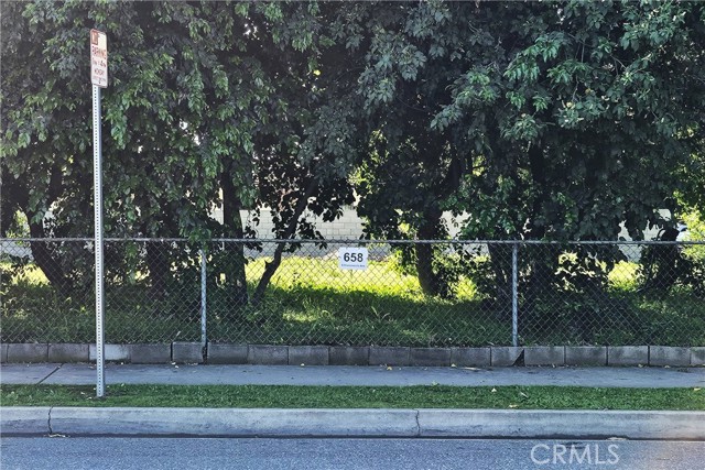 Detail Gallery Image 3 of 13 For 658 E Francisquito Ave, West Covina,  CA 91790 - – Beds | – Baths