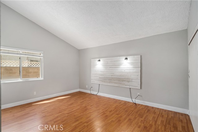 44220 Fig Avenue, Lancaster CA: https://media.crmls.org/medias/7cc9c831-f153-4075-a36c-67d724320f87.jpg