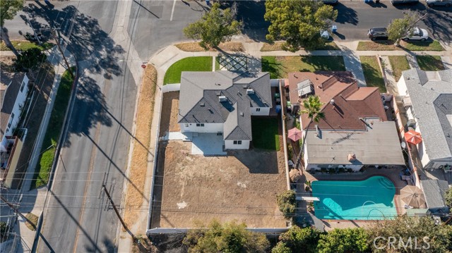 Detail Gallery Image 38 of 39 For 8002 & 8004 Hazeltine Ave, Panorama City,  CA 91402 - – Beds | – Baths