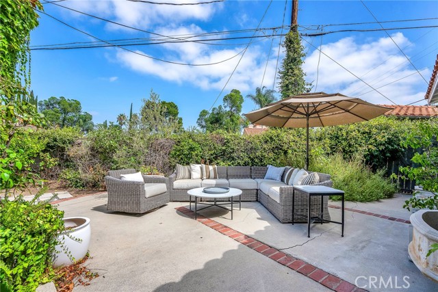 Detail Gallery Image 25 of 34 For 22015 Independencia St, Woodland Hills,  CA 91364 - 3 Beds | 2 Baths