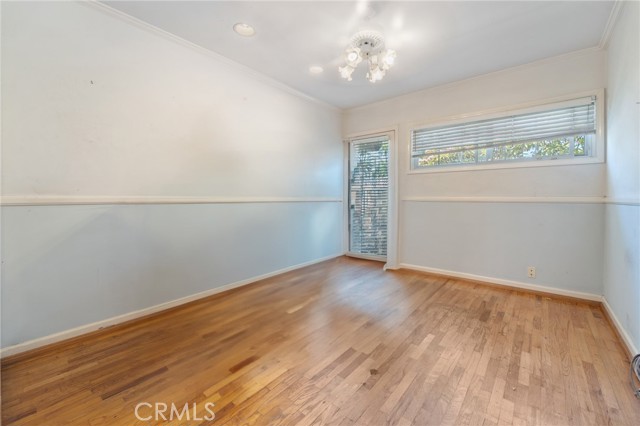 6913 Rubio Avenue, Lake Balboa CA: https://media.crmls.org/medias/7cca583b-ea1b-4cff-80d7-be6a41ba98ff.jpg