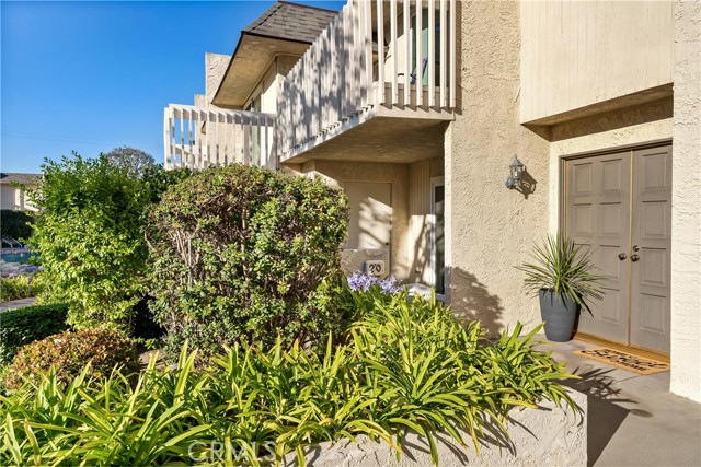 1200 Opal Street, Redondo Beach, California 90277, 2 Bedrooms Bedrooms, ,2 BathroomsBathrooms,Residential,Sold,Opal,SB21231367