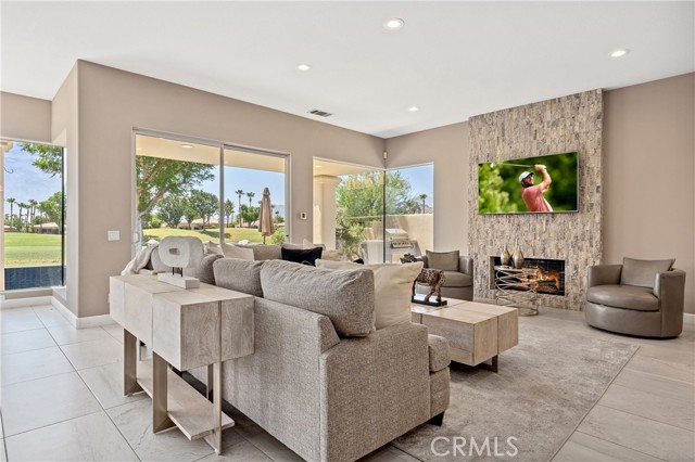 56720 Jack Nicklaus Boulevard, La Quinta CA: https://media.crmls.org/medias/7ccadbe0-4ab6-4f0b-8ba1-3e3e37b2e4cb.jpg