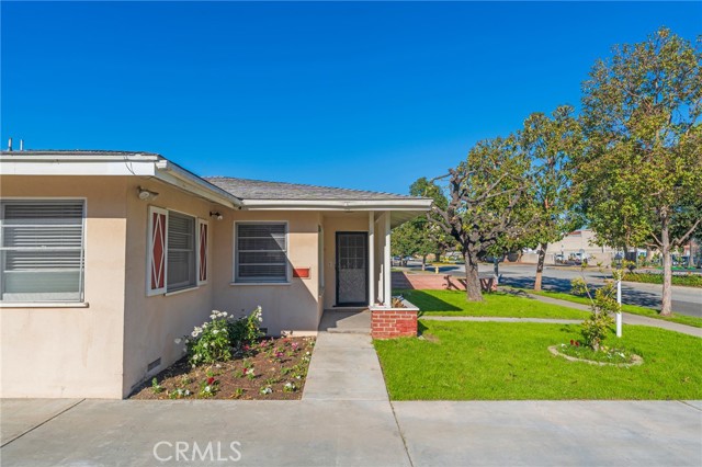 Detail Gallery Image 5 of 36 For 1241 S Walnut, Anaheim,  CA 92802 - 3 Beds | 2 Baths