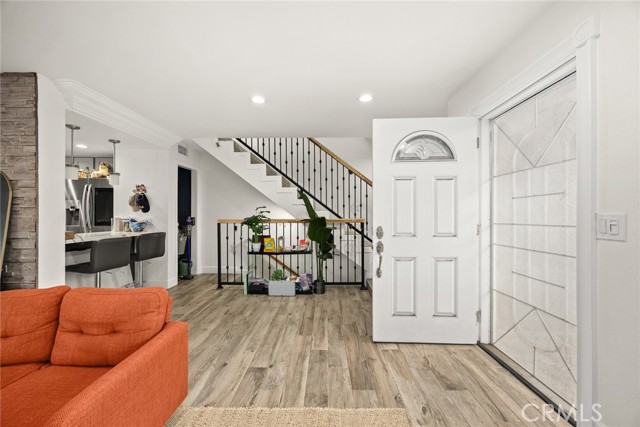 Detail Gallery Image 8 of 34 For 1569 W Jefferson Blvd,, Los Angeles,  CA 90018 - 3 Beds | 2/1 Baths