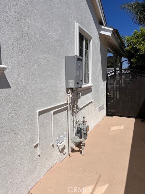 13358 Blythe Street, North Hollywood CA: https://media.crmls.org/medias/7ccba884-f8a1-49c6-940e-d6b783cb7660.jpg