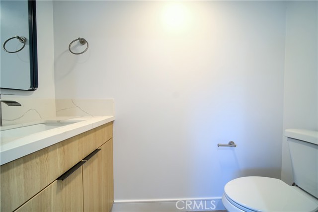 Detail Gallery Image 10 of 17 For 257 S Avenue 54 #1/2,  Los Angeles,  CA 90042 - 2 Beds | 2/1 Baths