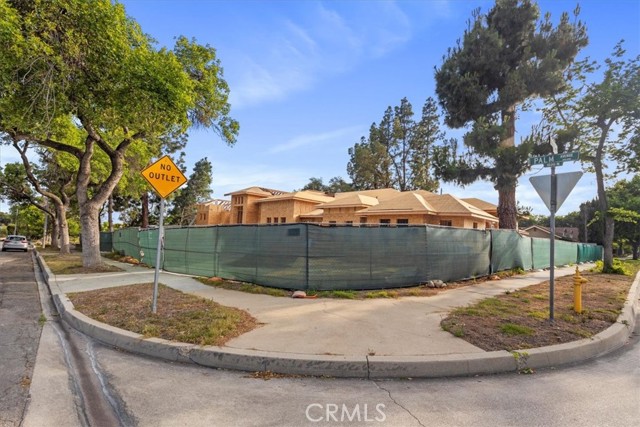 1629 N Palm Avenue, Upland CA: https://media.crmls.org/medias/7ccd2ddb-f176-47d6-855d-5f1a1775357f.jpg