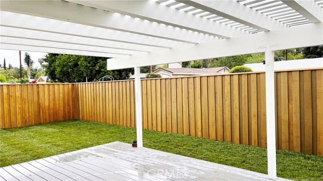 6221 Glide Avenue, Woodland Hills CA: https://media.crmls.org/medias/7ccd9119-db0a-4937-93c0-729a3bc67f5b.jpg
