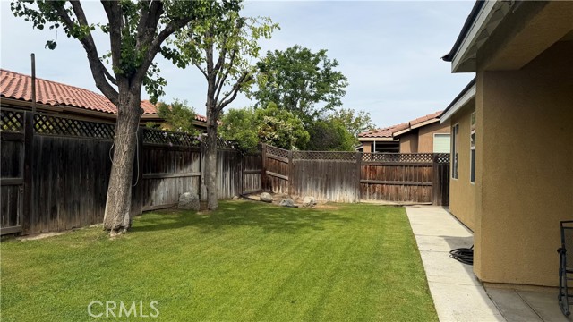 Detail Gallery Image 29 of 44 For 331 Hollyhill Dr, Bakersfield,  CA 93312 - 3 Beds | 2 Baths
