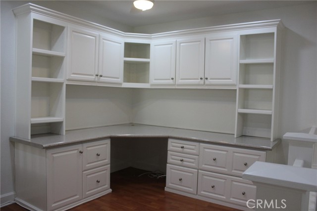 563 E City Court, Anaheim CA: https://media.crmls.org/medias/7ccee5d1-c825-46ab-9341-6d312533ab07.jpg