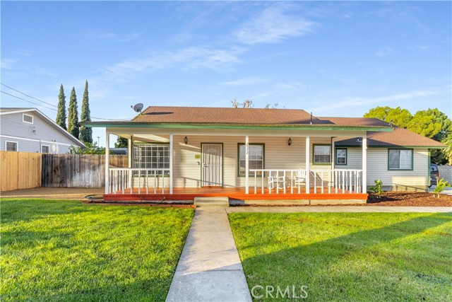 Detail Gallery Image 5 of 72 For 2572 Harrison, Riverside,  CA 92503 - 4 Beds | 3 Baths