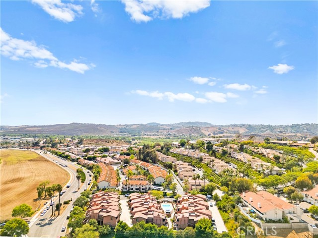 32078 Del Cielo Oeste, Bonsall CA: https://media.crmls.org/medias/7ccfacdf-d89c-4b04-8d88-940258aa5775.jpg