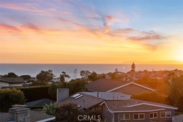 Detail Gallery Image 45 of 68 For 420 De Sola Ter, Corona Del Mar,  CA 92625 - 4 Beds | 2/2 Baths