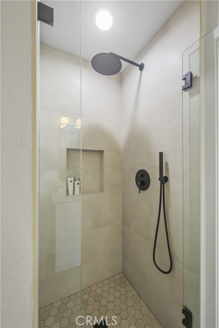 309 Deerfield, Irvine CA: https://media.crmls.org/medias/7cd01051-f97b-40f1-b281-2676abca51f3.jpg