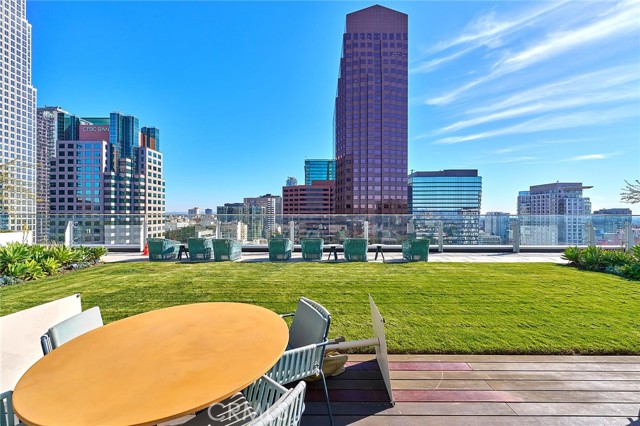 877 Francisco, 1717 photo 3