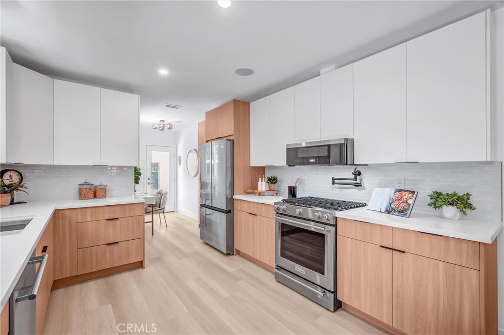 MLS #OC26138512 image #8