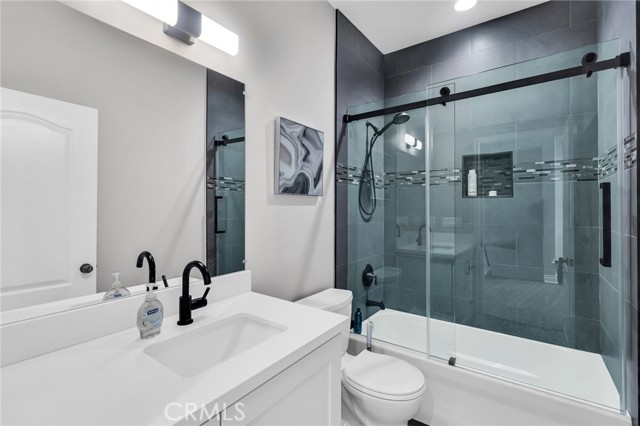 35426 Calle Grande, Lake Elsinore CA: https://media.crmls.org/medias/7cd06888-d762-49da-9b82-3f3891fdc9cc.jpg