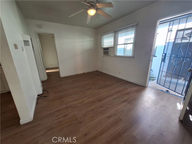 Detail Gallery Image 5 of 14 For 11528 Culver #1/2,  Los Angeles,  CA 90066 - 2 Beds | 2 Baths