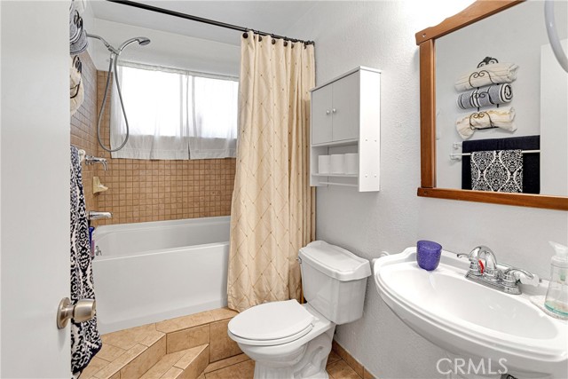 Detail Gallery Image 17 of 36 For 13976 Apple Valley Rd, Apple Valley,  CA 92307 - 3 Beds | 2 Baths
