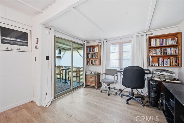 Detail Gallery Image 6 of 14 For 3040 Lakeview, Nice,  CA 95464 - 2 Beds | 1 Baths