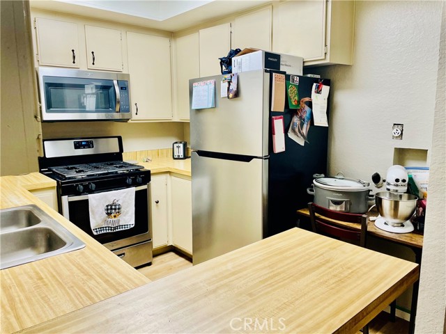 Detail Gallery Image 8 of 30 For 622 Parkview Drive, Lake Elsinore,  CA 92530 - 2 Beds | 1 Baths