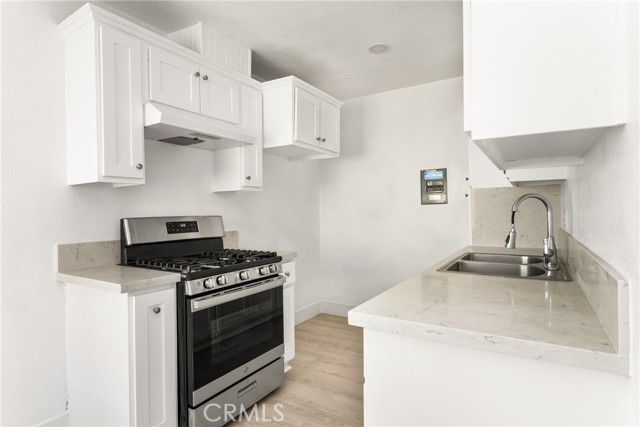 Detail Gallery Image 28 of 36 For 825 S Shelton St, Santa Ana,  CA 92703 - – Beds | – Baths