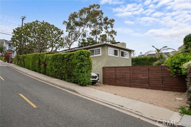 1700 Stanford Avenue, Redondo Beach CA: https://media.crmls.org/medias/7cd213f5-5d4f-4bc2-a1b7-902bc06e1ffd.jpg