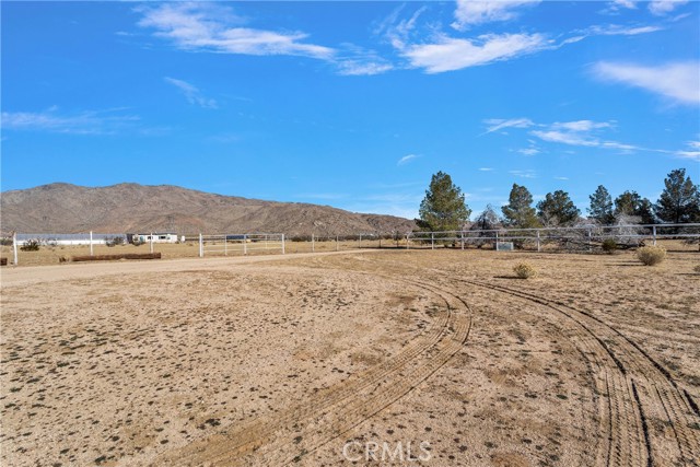 Detail Gallery Image 32 of 47 For 27002 via Seco St, Apple Valley,  CA 92308 - 4 Beds | 2 Baths